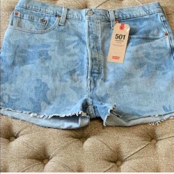 Levi's Pants - Levi’s 501 Original Camo Button Fly Shorts